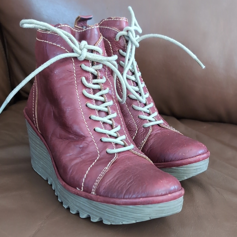 Fly London Women’s BurgundyWedge Ankle Boots With Zipper
